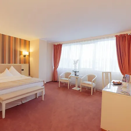 Paradis Hotel 4*