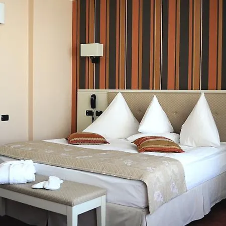 Paradis 4* Kluż-Napoka