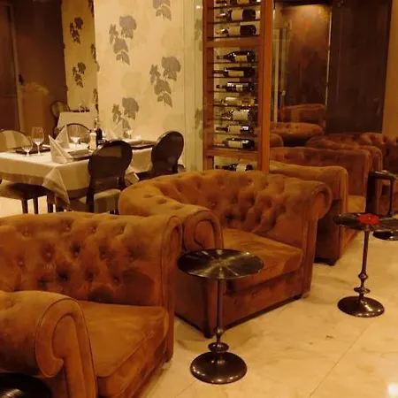 Hotel Paradis 4*