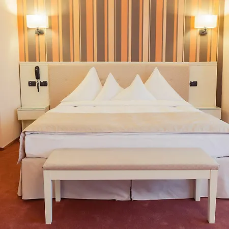 Hotel Paradis 4*